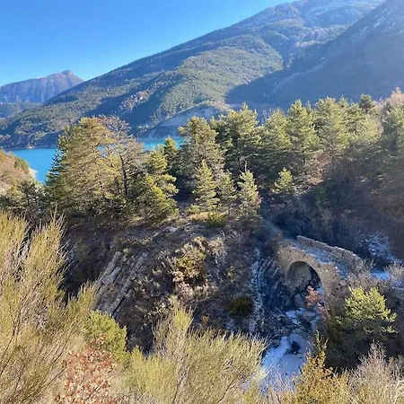 Cocon Parc Verdon, Magnifique Vue Et Montagnes Apartman